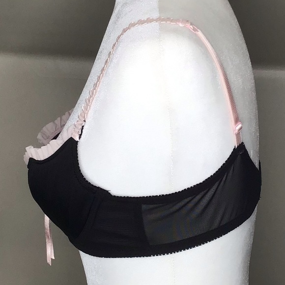 Victoria’s Secret Bra 36B - Picture 2 of 9